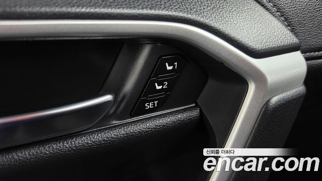 Toyota RAV4 2021 — photo 34