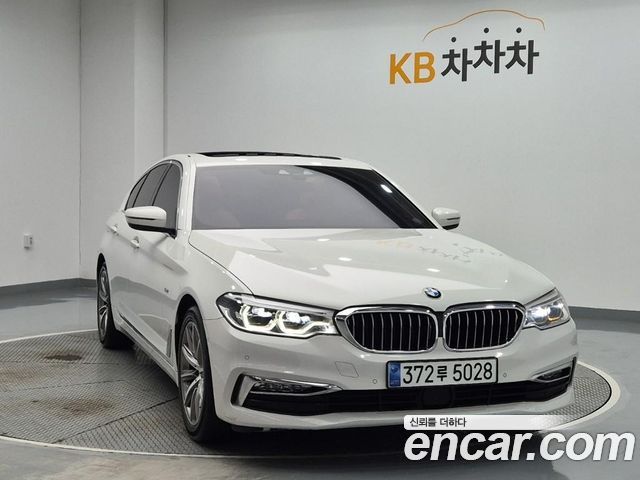 BMW 5-Series 2018 — photo 4