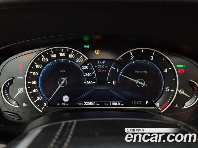 BMW 5-Series 2018 — photo 6