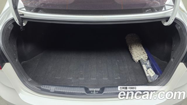 Kia K3 2015 — photo 17