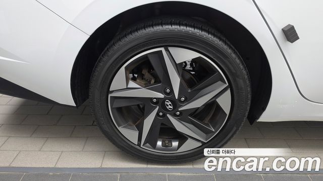 Hyundai AVANTE 2023 — photo 5