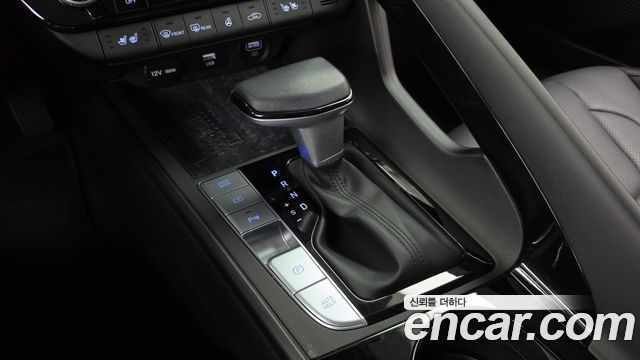 Hyundai AVANTE 2023 — photo 12
