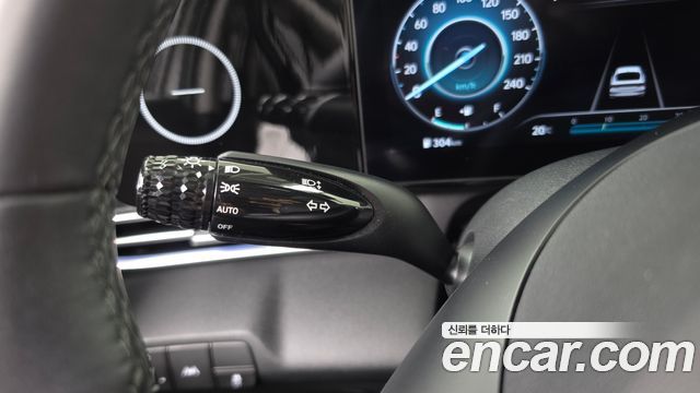 Hyundai AVANTE 2023 — photo 28