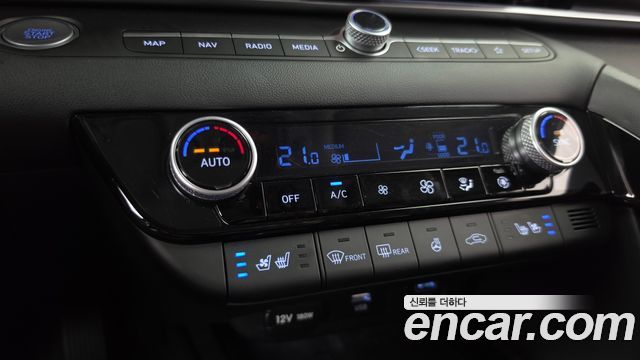 Hyundai AVANTE 2023 — photo 32
