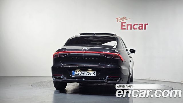 Hyundai Grandeur 2022 — photo 4