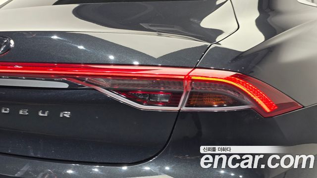 Hyundai Grandeur 2022 — photo 9