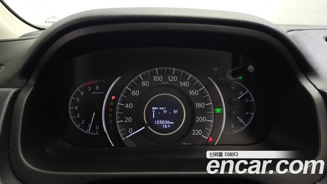 Honda CR-V 2015 — photo 8