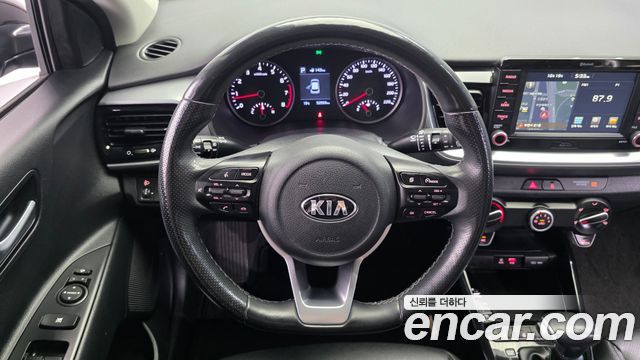 Kia Stonic 2018 — photo 19