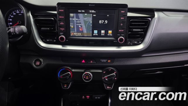 Kia Stonic 2018 — photo 20