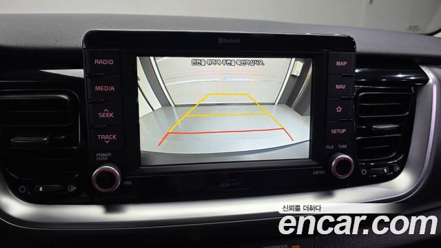 Kia Stonic 2018 — photo 21