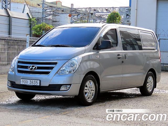 Hyundai Starex 2017 — photo 2