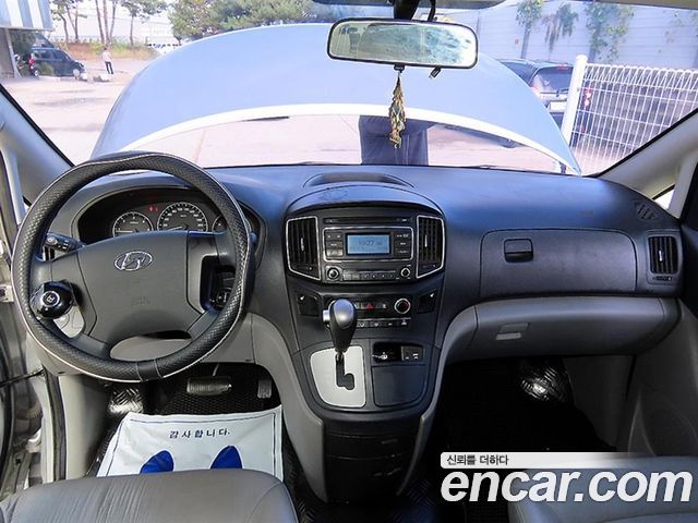 Hyundai Starex 2017 — photo 7