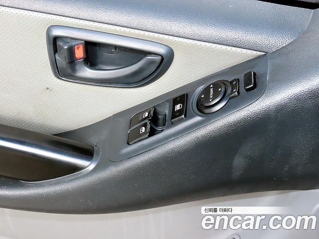 Hyundai Starex 2017 — photo 11