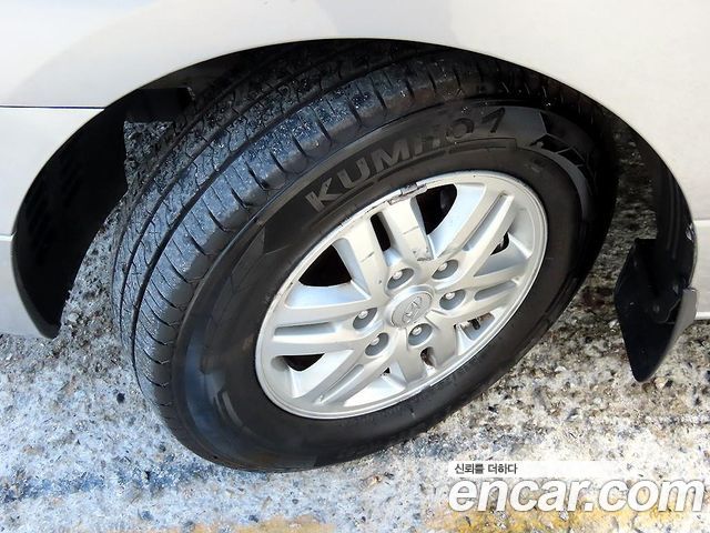 Hyundai Starex 2017 — photo 18