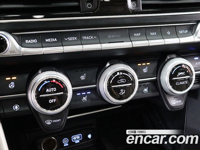 Genesis G70 2019 — photo 10