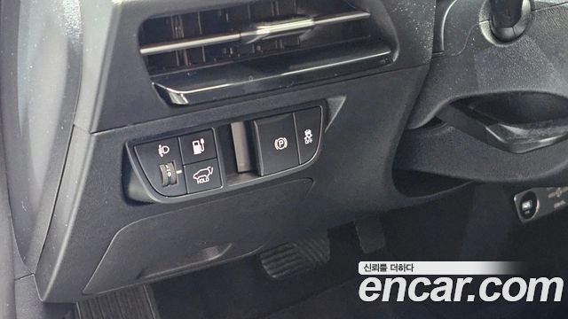 Kia EV6 2023 — photo 22
