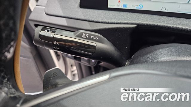 Kia EV6 2023 — photo 25