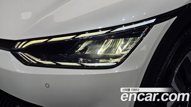Kia EV6 2023 — photo 8