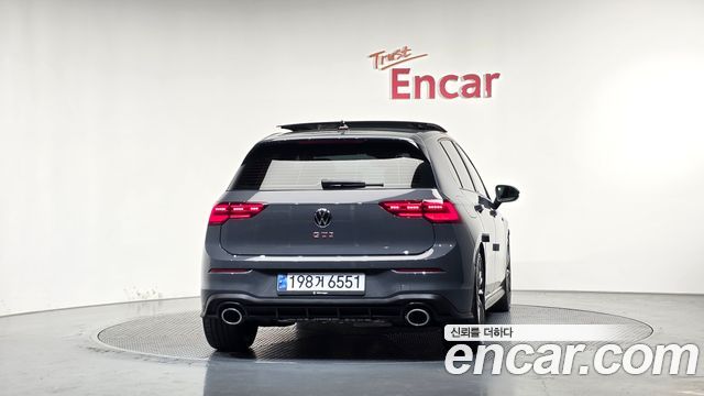 Volkswagen Golf 2024 — photo 4