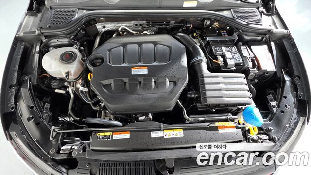 Volkswagen Golf 2024 — photo 6