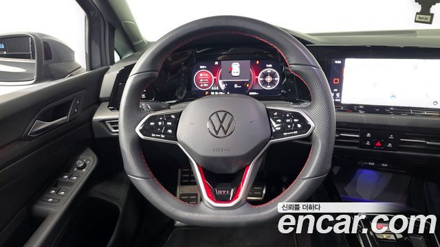 Volkswagen Golf 2024 — photo 20