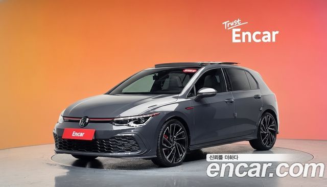 Volkswagen Golf 2024 — photo 1