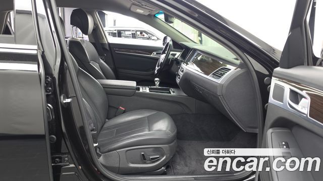 Genesis G80 2019 — photo 11