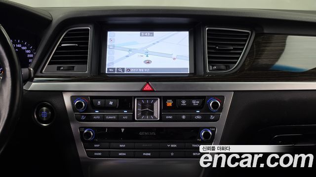 Genesis G80 2019 — photo 14