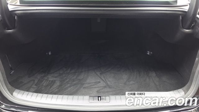 Genesis G80 2019 — photo 20
