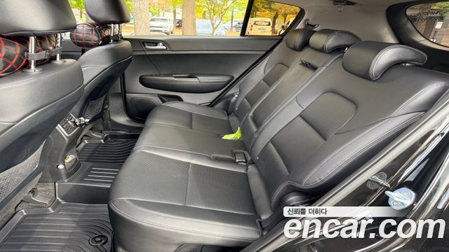 Kia Sportage 2018 — photo 17
