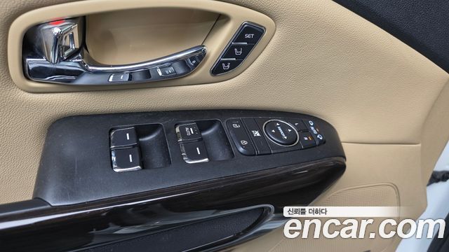 Kia Canival 2017 — photo 11