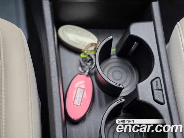 Hyundai Kona 2023 — photo 11