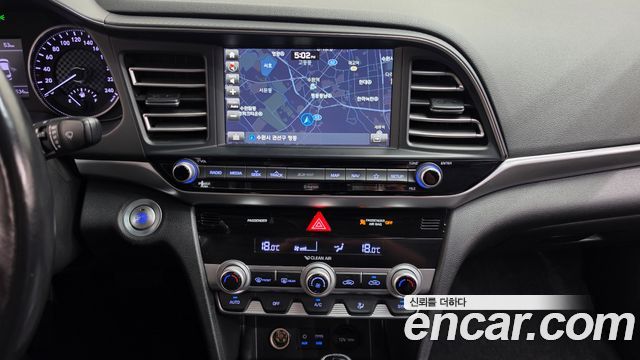 Hyundai AVANTE 2019 — photo 19