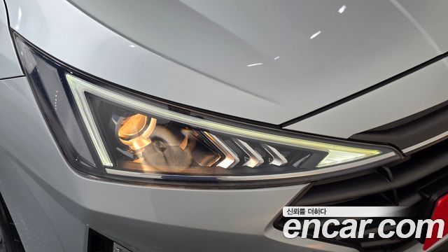 Hyundai AVANTE 2019 — photo 8