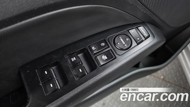 Hyundai AVANTE 2019 — photo 31