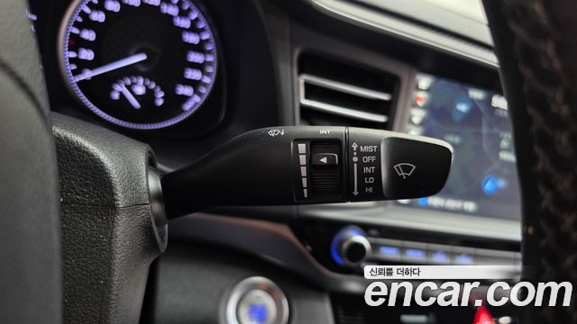 Hyundai AVANTE 2019 — photo 32