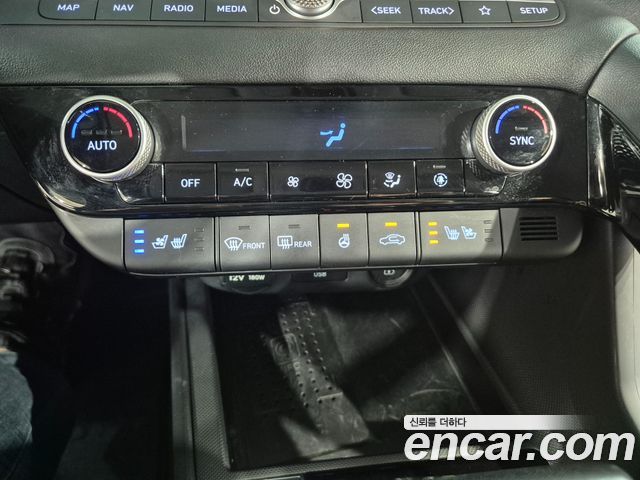 Hyundai AVANTE 2023 — photo 17