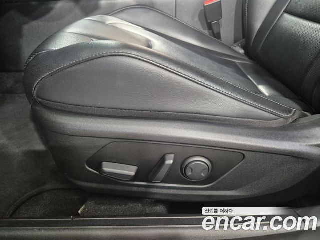 Hyundai AVANTE 2023 — photo 18