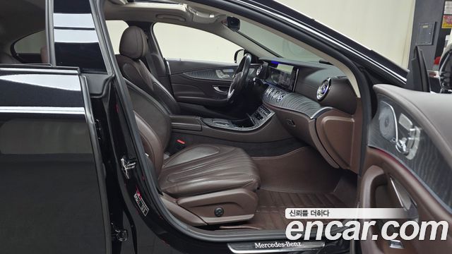 Mercedes-Benz CLS-Class 2021 — photo 17