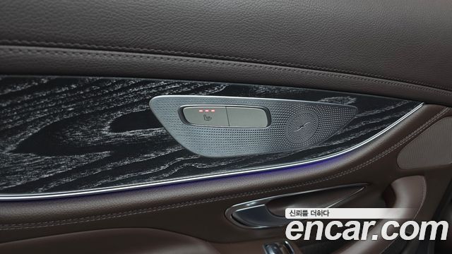 Mercedes-Benz CLS-Class 2021 — photo 24