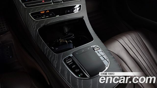 Mercedes-Benz CLS-Class 2021 — photo 32