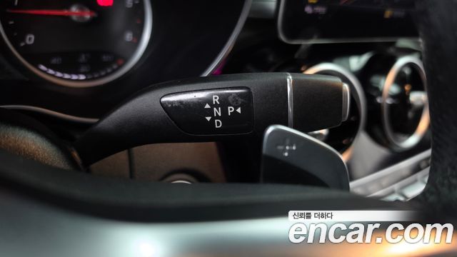 Mercedes-Benz C-Class 2019 — photo 12