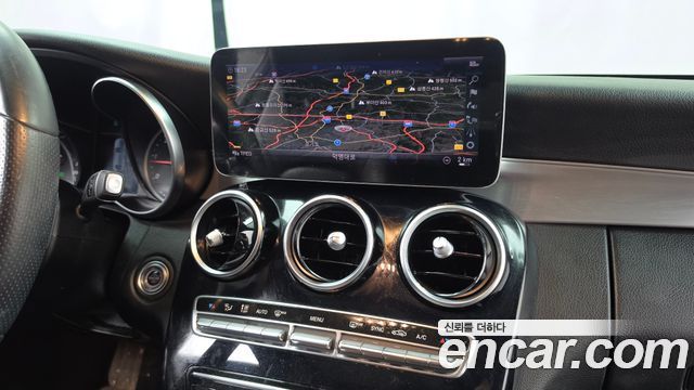 Mercedes-Benz C-Class 2019 — photo 20