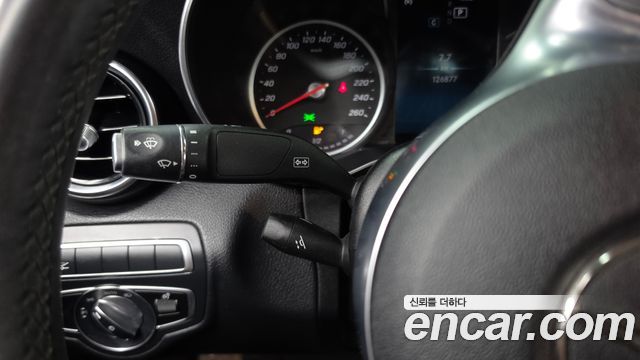 Mercedes-Benz C-Class 2019 — photo 25
