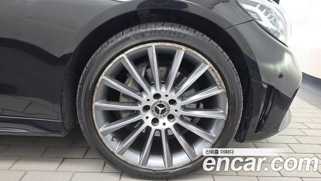 Mercedes-Benz C-Class 2019 — photo 7