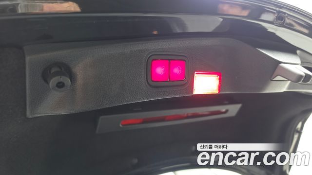 Mercedes-Benz C-Class 2019 — photo 29