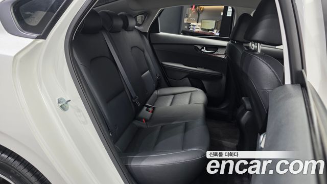 Kia K3 2024 — photo 18