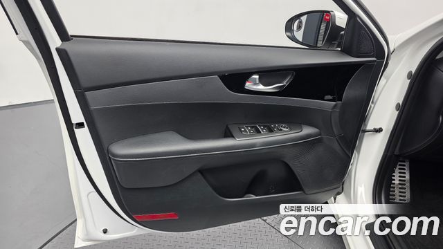 Kia K3 2024 — photo 14