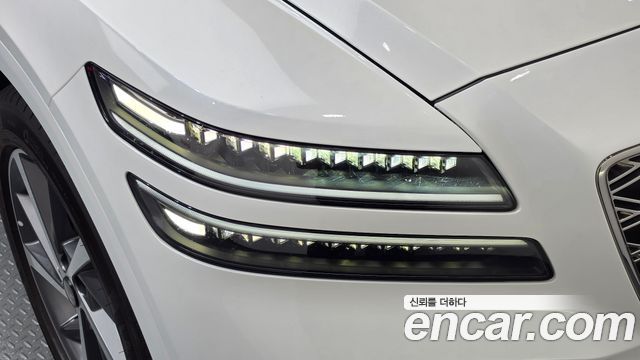 Genesis GV80 2025 — photo 8