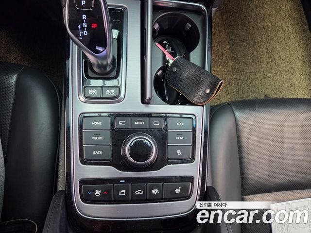 Hyundai Equus 2013 — photo 11
